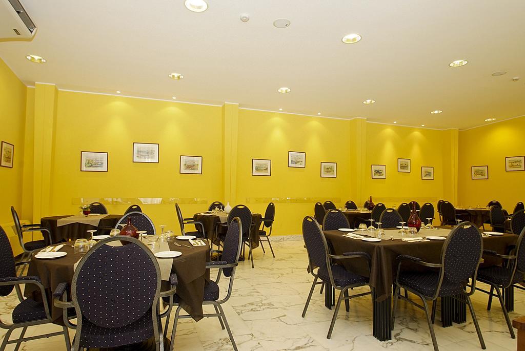 Hotel Mediterraneo Chianciano Terme Exterior photo